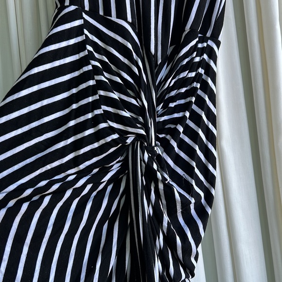 Black and white vertical stripes maxi summer dress - size medium - Picture 3 of 8